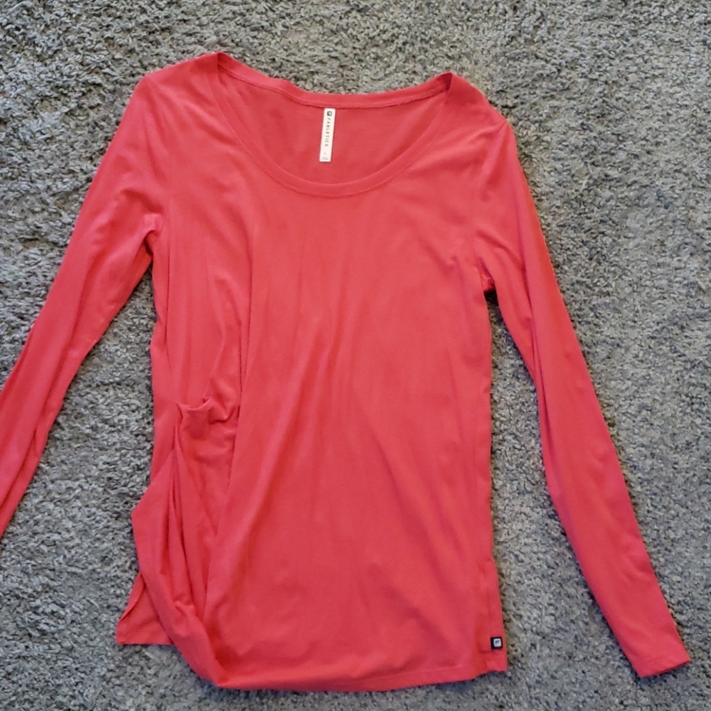 Long sleeve activewear top